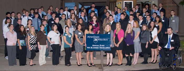 2009 Scholarship Dinner Group Photo