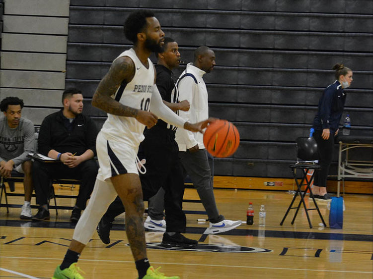 Kevin Major on the basketball court